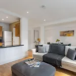 Heavenly Stays, Knightsbridge, Elegant 2-Bd Escape