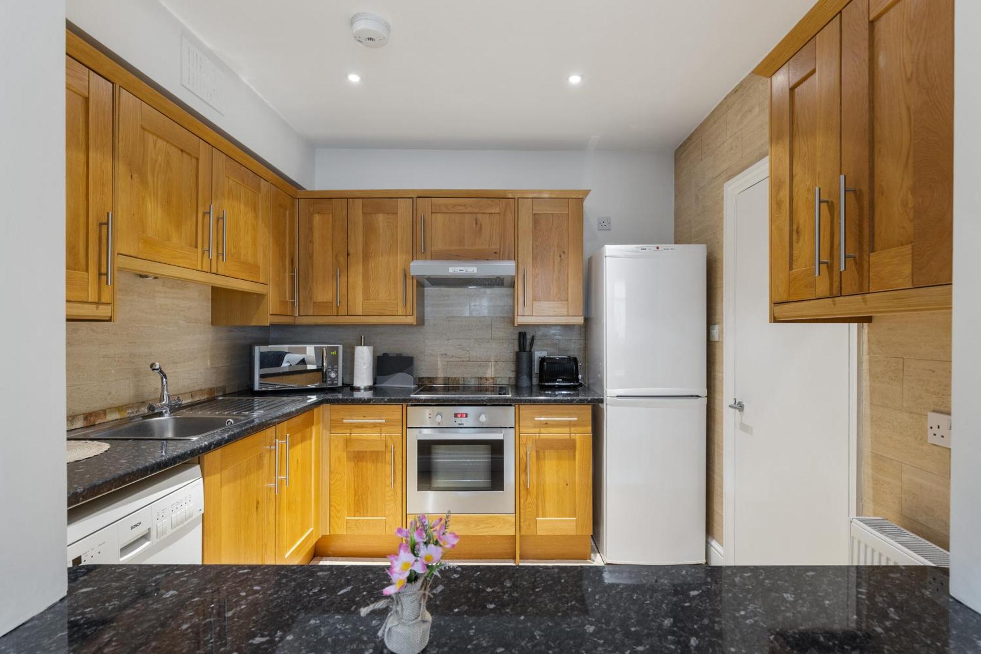 Apartment Heavenly Stays, Knightsbridge, Elegant 2-bd Escape *