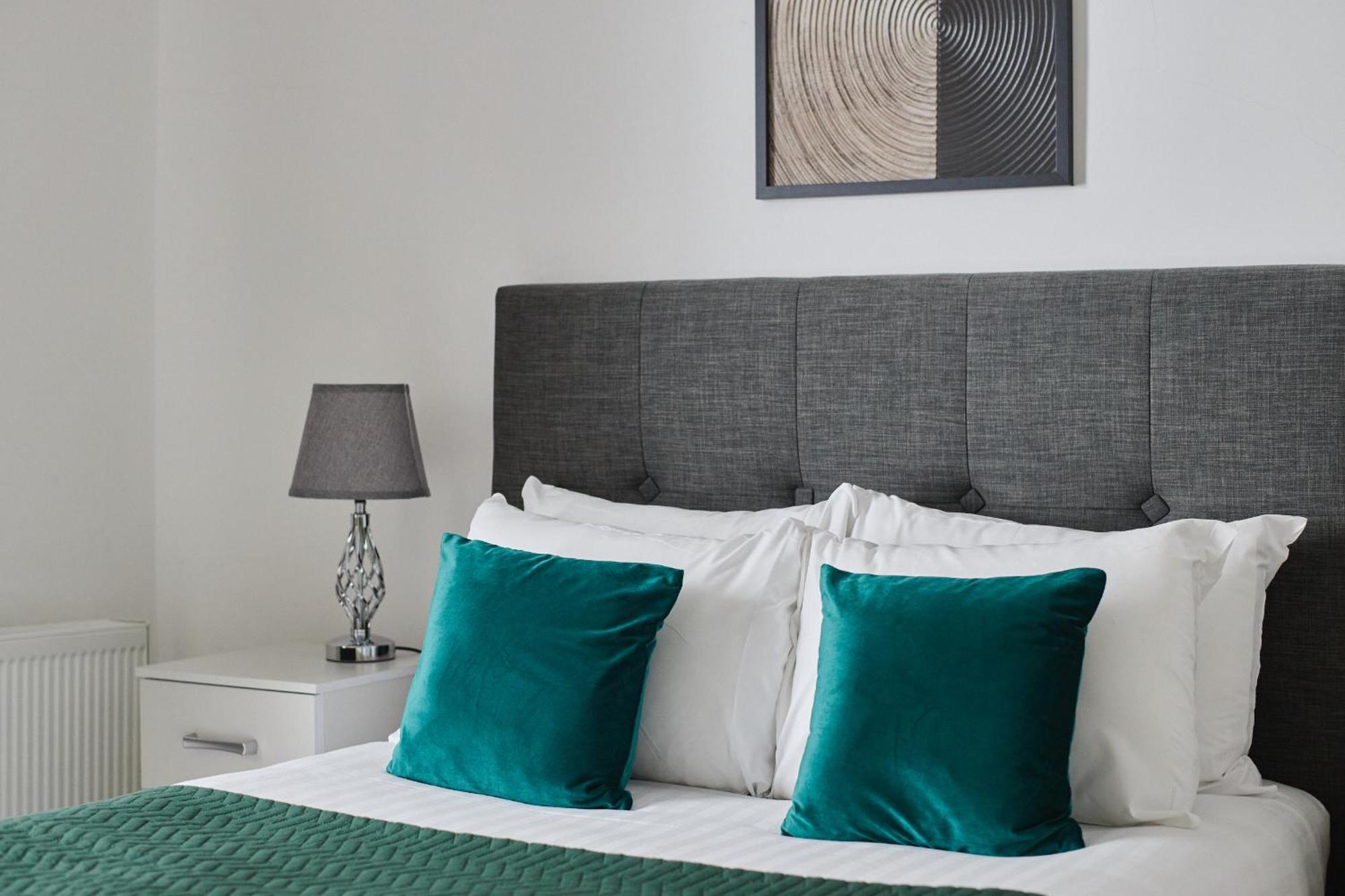 Heavenly Stays, Knightsbridge, Elegant 2-bd Escape * London